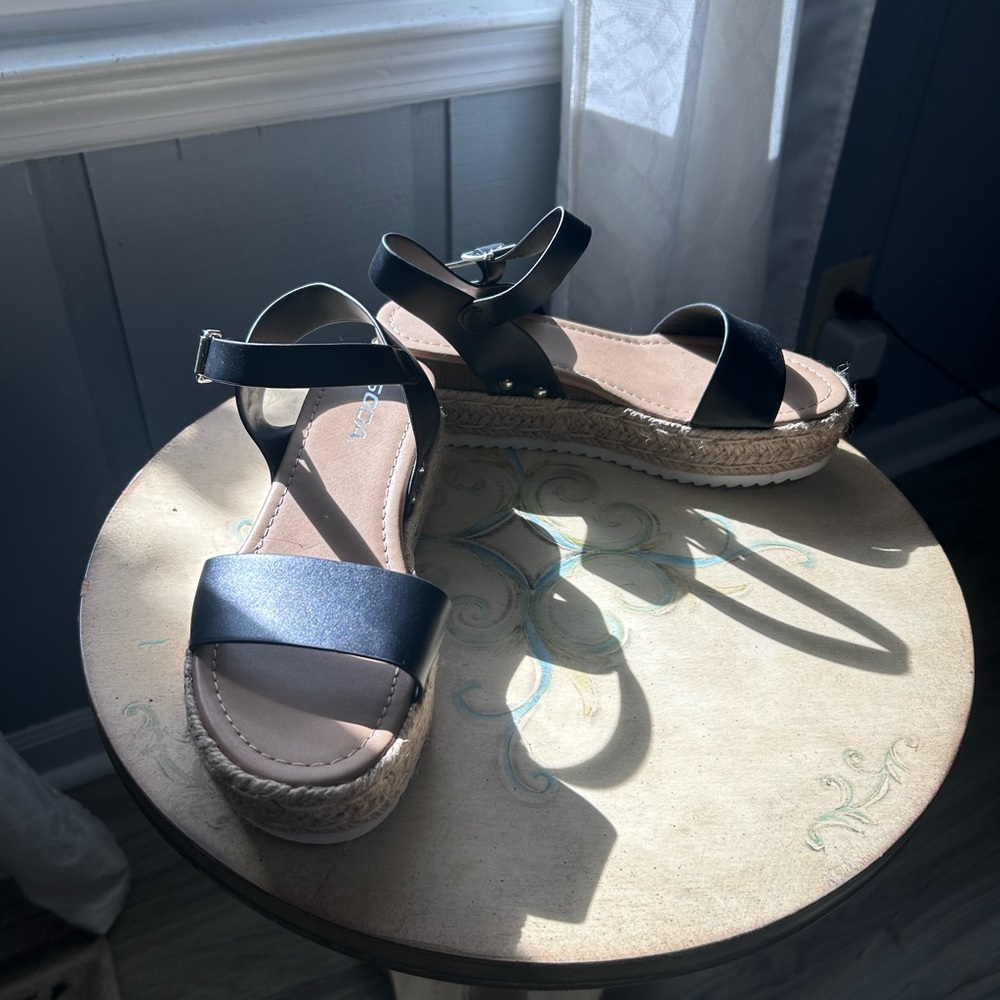Soda Black Espadrille Sandals